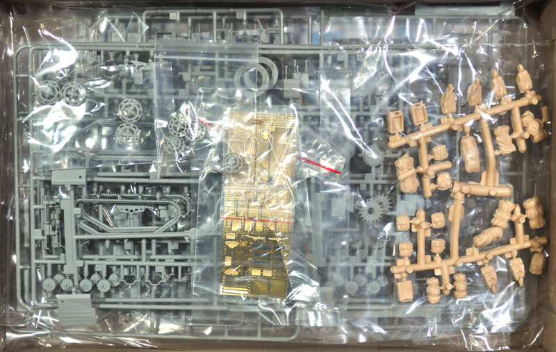 IDF M3 ハーフトラック プラモデル (ドラゴン 1/35 MIDDLE EAST WAR SERIES No.3569) 商品画像_1