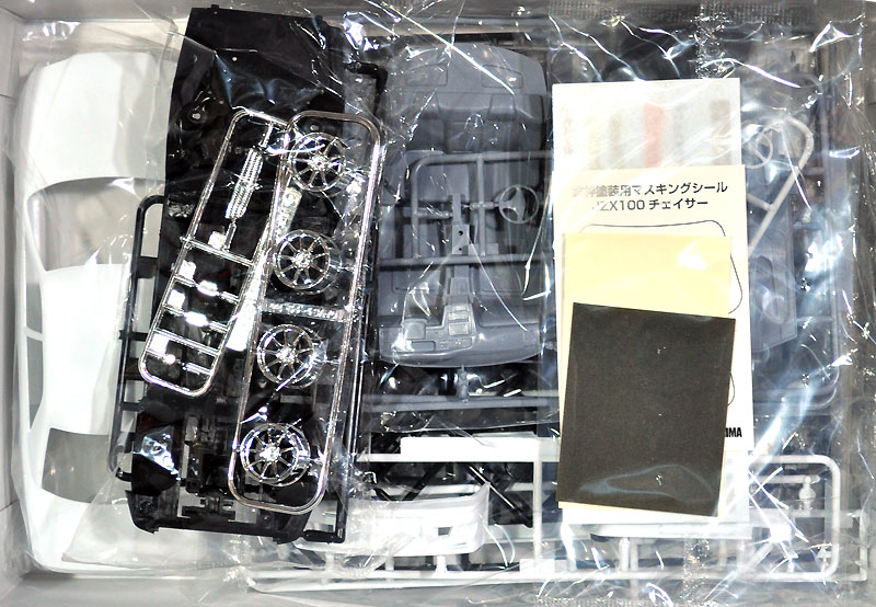 Kunny'z JZX100 チェイサー ツアラーV '98 プラモデル (アオシマ 1/24 ザ・チューンドカー No.旧016) 商品画像_1