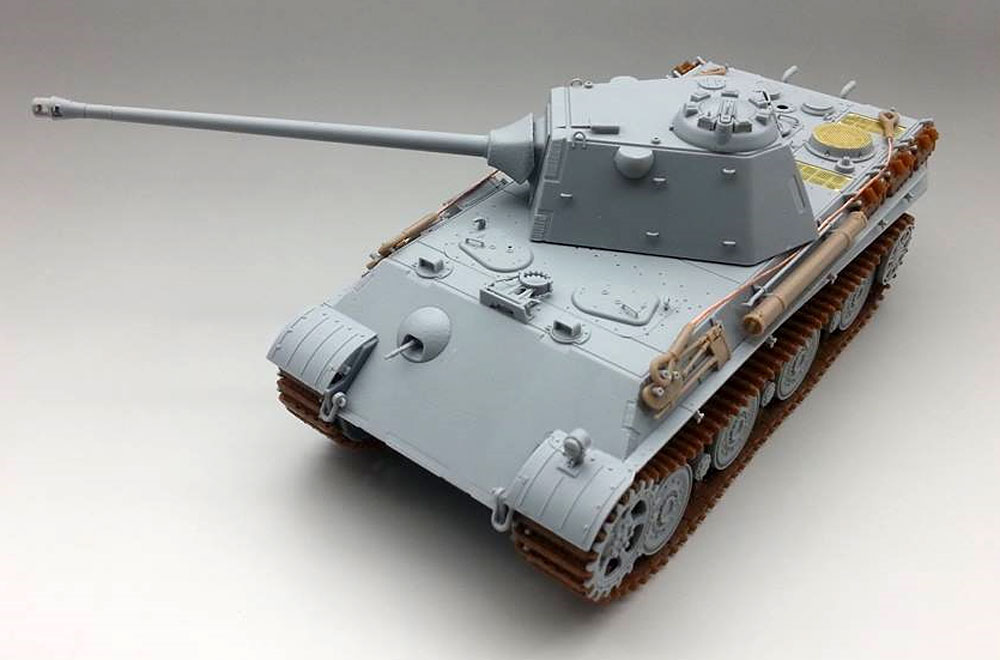 ドイツ パンサー 2 中戦車 プロトタイプデザイン アミュージングホビー プラモデル
