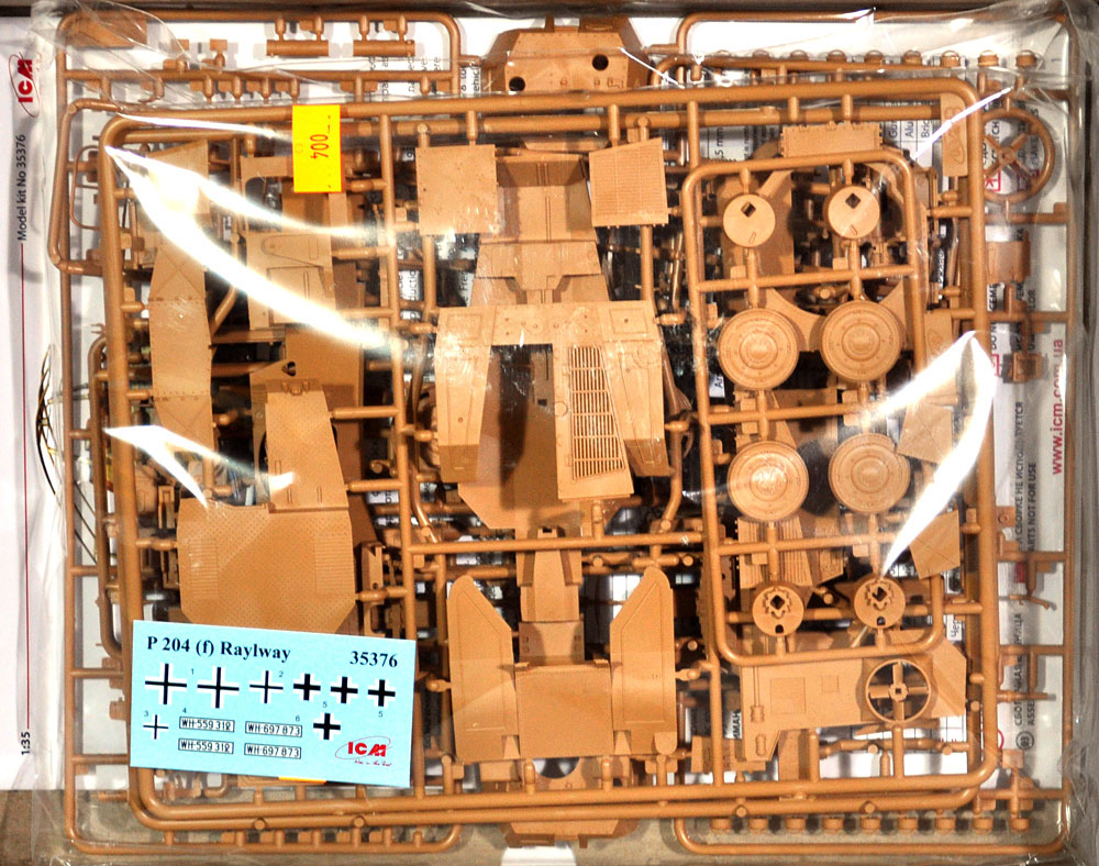 ドイツ P204(f) 軌道装甲車 プラモデル (ICM 1/35 ミリタリービークル・フィギュア No.35376) 商品画像_1