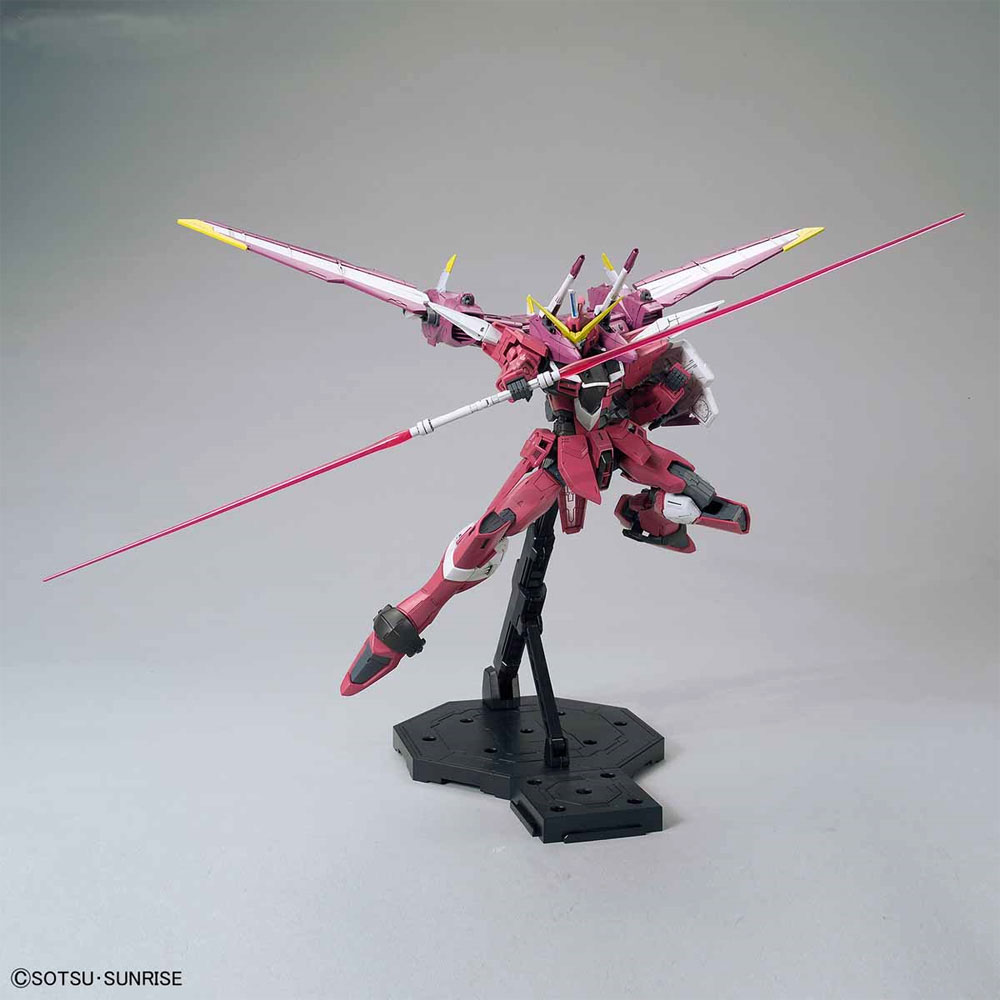 ZGMF-X09A ジャスティスガンダム プラモデル (バンダイ MASTER GRADE (マスターグレード） No.5063150) 商品画像_1