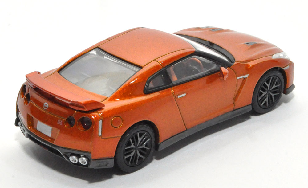 ニッサン GT-R プレミアムエディション 2017年モデル (橙) ミニカー (トミーテック トミカリミテッド ヴィンテージ ネオ No.LV-N148a) 商品画像_2