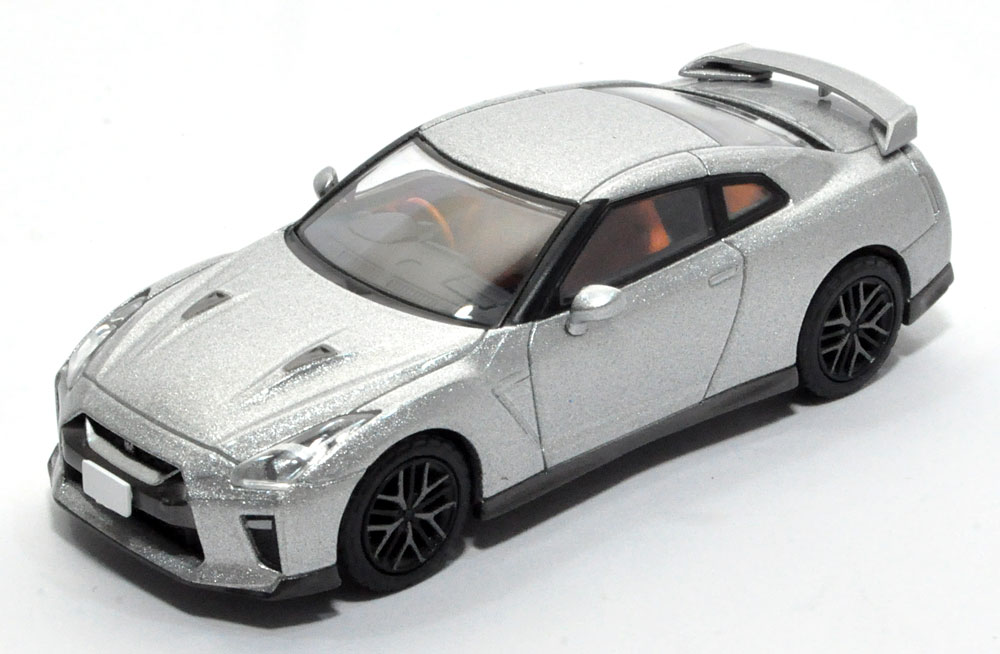 ニッサン GT-R プレミアムエディション 2017年モデル (シルバー) ミニカー (トミーテック トミカリミテッド ヴィンテージ ネオ No.LV-N148b) 商品画像_1