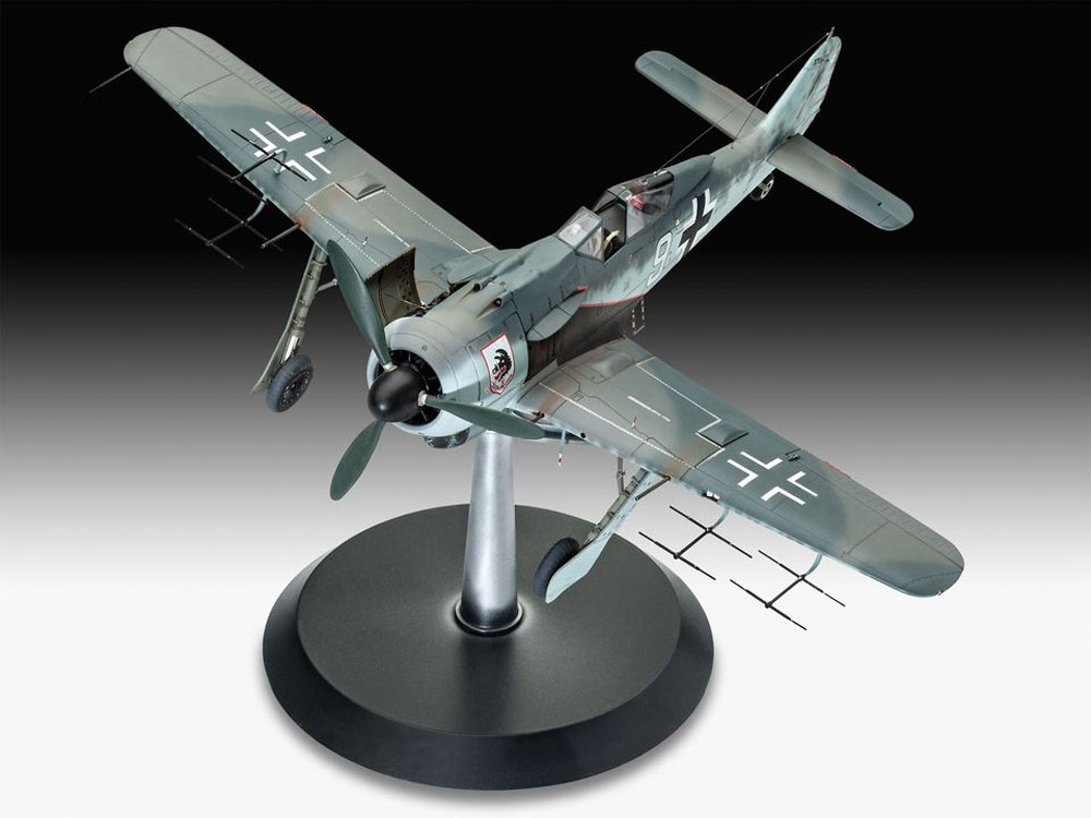 フォッケウルフ Fw190A-8/R-11 夜間戦闘機 プラモデル (レベル 1/32 Aircraft No.03926) 商品画像_2