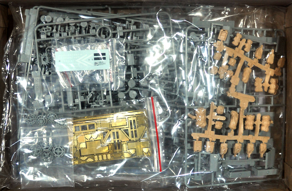 IDF M3ハーフトラック TCM-20 対空システム搭載型 プラモデル (ドラゴン 1/35 MIDDLE EAST WAR SERIES No.3586) 商品画像_1