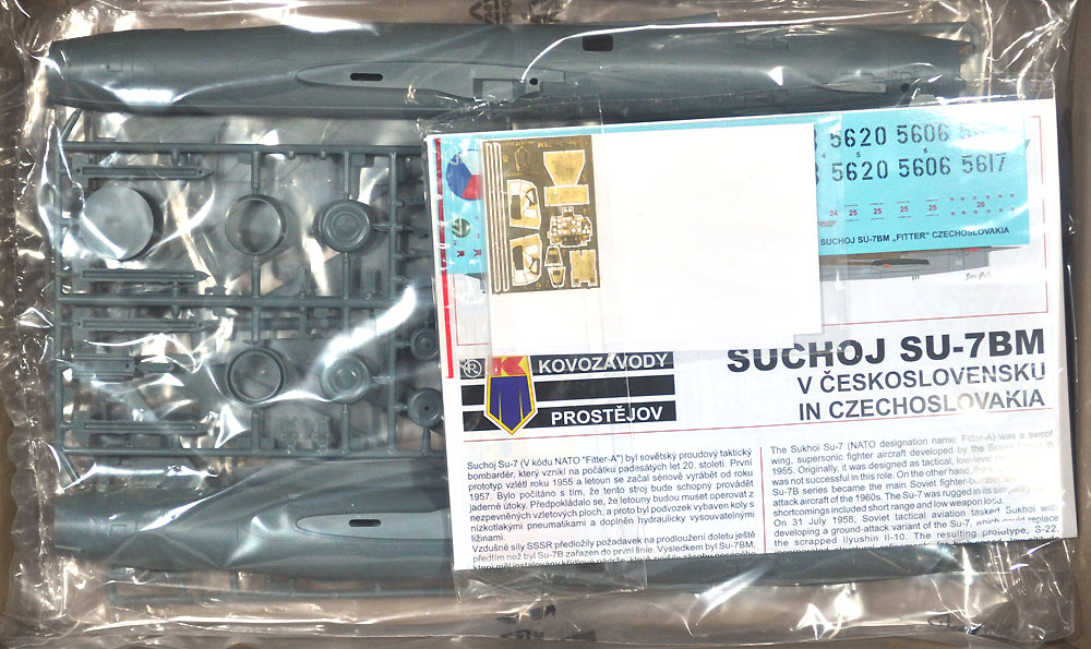 スホーイ Su-7BM ワルシャワ条約加盟国 プラモデル (KPモデル 1/48 エアクラフトキット No.KPM4804) 商品画像_1