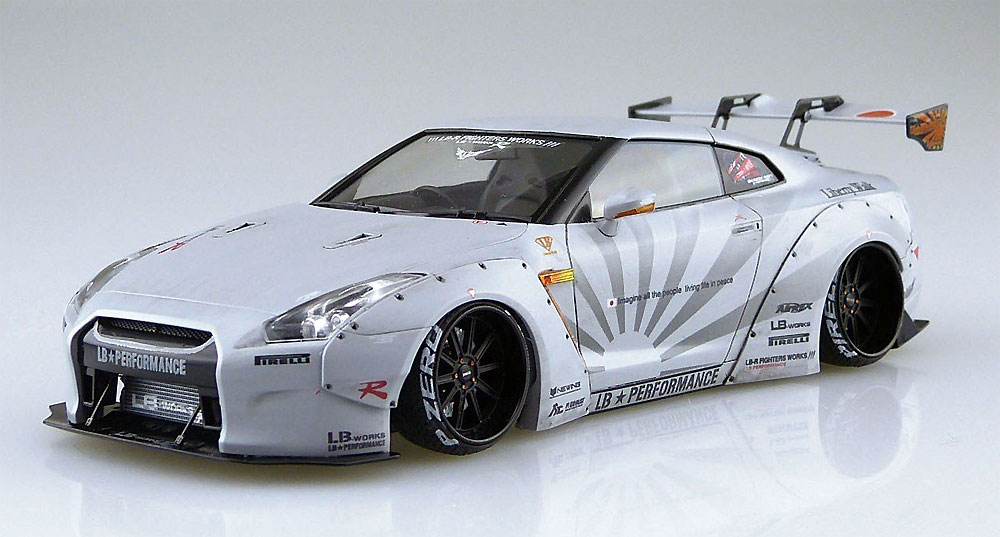 LBワークス R35 GT-R Ver.2 プラモデル (アオシマ 1/24 リバティーウォーク No.010) 商品画像_2