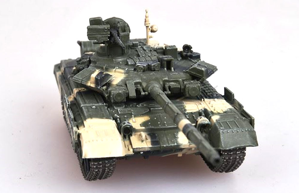 ロシア T-90A 主力戦車 第2タマンスカヤ師団 対独戦勝記念日パレード 2010年 完成品 (モデルコレクト 1/72 AFV 完成品モデル No.MODAS72092) 商品画像_2