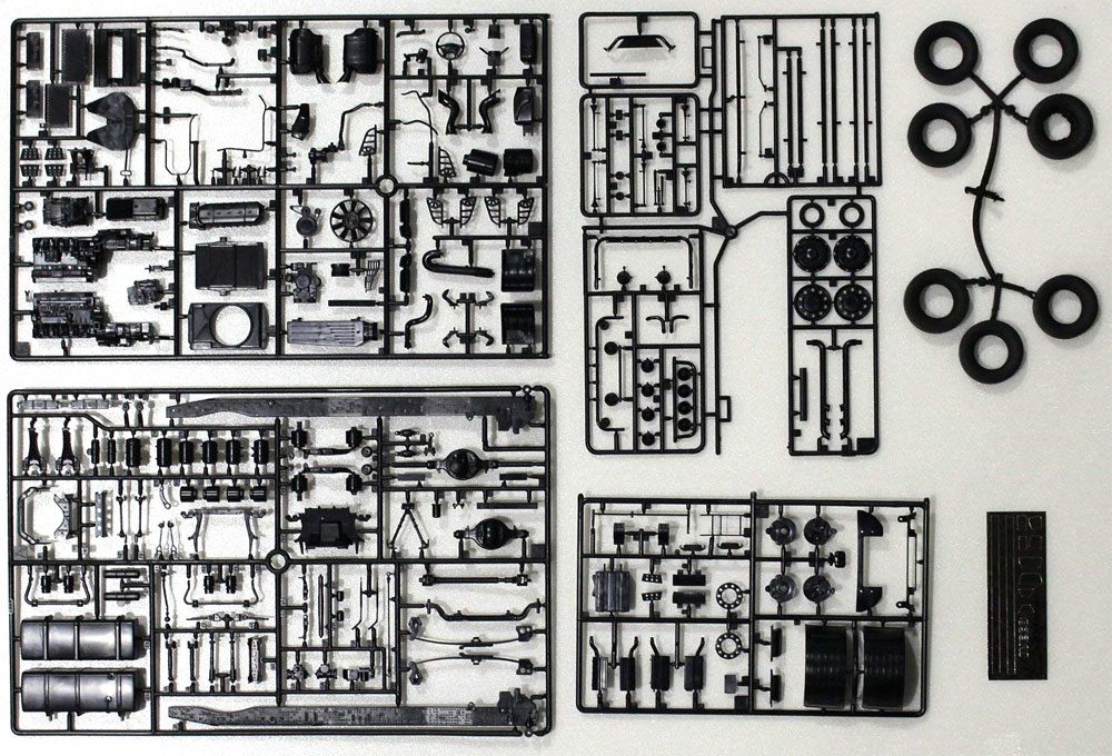 イヴェコ Hi-Way E5 アバルト プラモデル (イタレリ 1/24 カーモデル No.03934) 商品画像_4