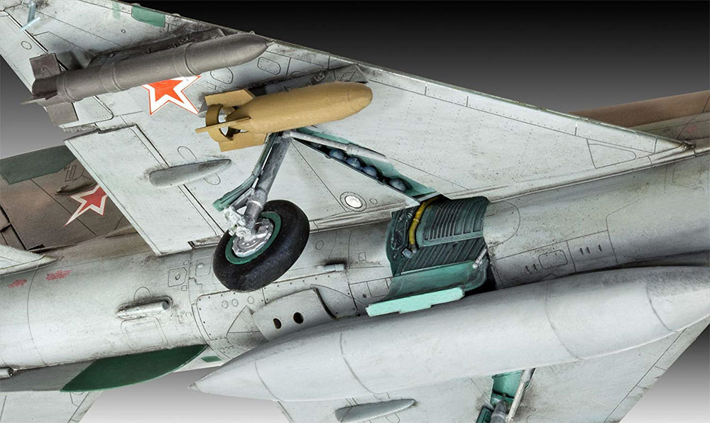 MiG-21SMT プラモデル (レベル 1/48 飛行機モデル No.03915) 商品画像_4