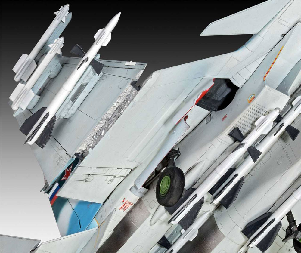 スホーイ Su-33 フランカー D プラモデル (レベル 1/72 Aircraft No.03911) 商品画像_4