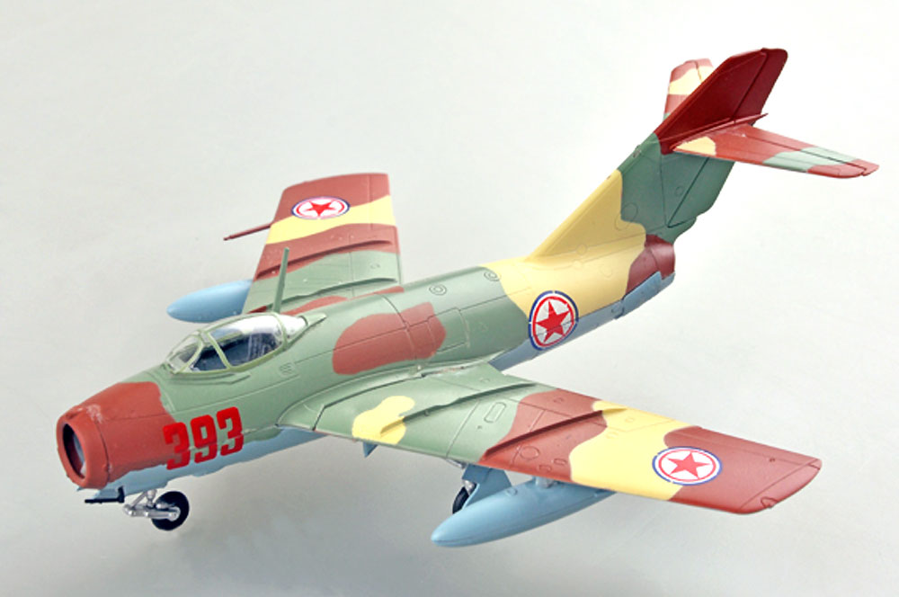 MiG-15bis 北朝鮮空軍 完成品 (イージーモデル 1/72 ウイングド エース （Winged Ace） No.37134) 商品画像_1