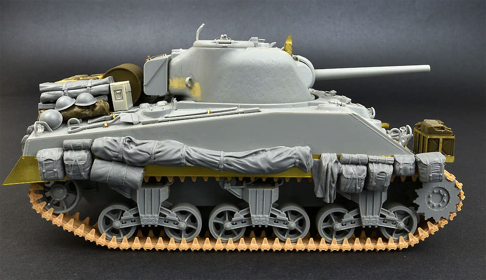 イギリス 軍用リュックサック、フィールドキャンバス & バッグ WW2 プラモデル (ミニアート 1/35 ビルディング＆アクセサリー シリーズ No.35599) 商品画像_4