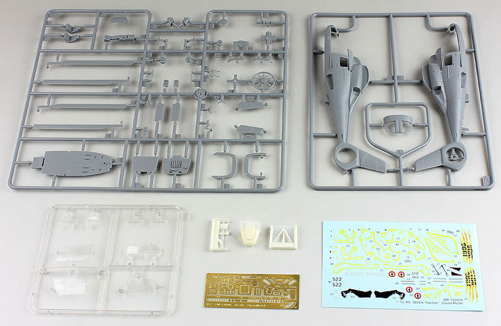 フランス海軍 AS-565 パンテル 記念塗装 プラモデル (ドリームモデル 1/72 航空機モデル No.DM720008) 商品画像_1