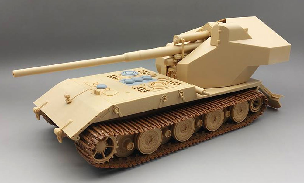 ドイツ ヴァッフェントレーガ AUF E-100 プラモデル (アミュージングホビー 1/35 ミリタリー No.35A026) 商品画像_2