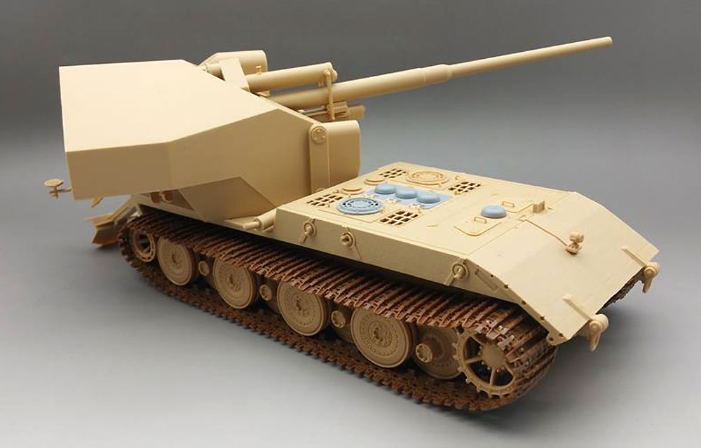 ドイツ ヴァッフェントレーガ AUF E-100 プラモデル (アミュージングホビー 1/35 ミリタリー No.35A026) 商品画像_3