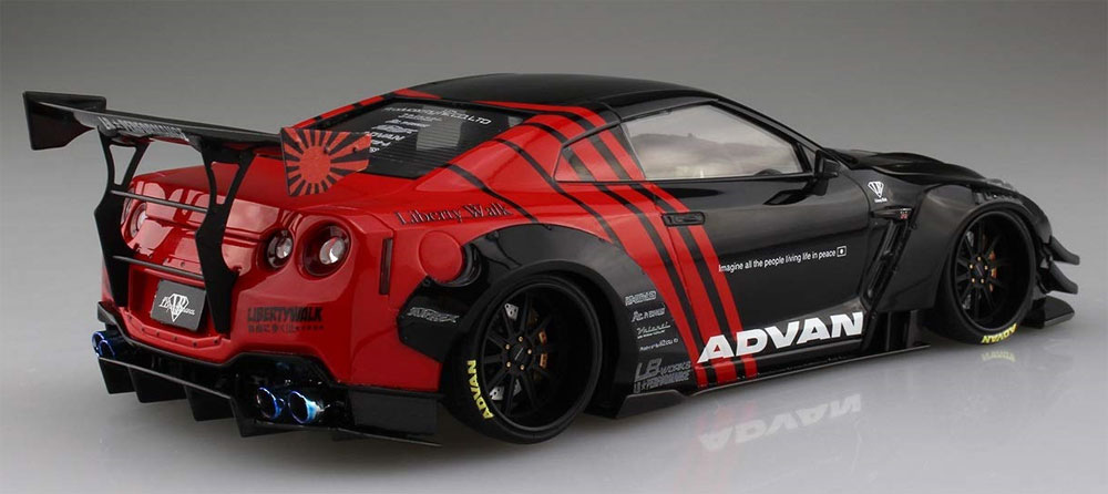 LBワークス R35 GT-R type2 Ver.2 プラモデル (アオシマ 1/24 リバティーウォーク No.013) 商品画像_3