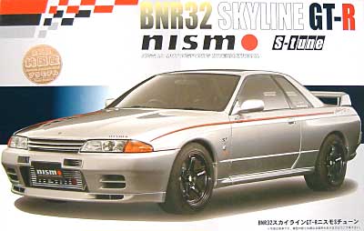 BNR32 スカイライン GT-R ニスモ Sチューン プラモデル (フジミ 1/24 インチアップシリーズ （スポット） No.AR) 商品画像