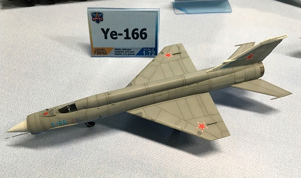 ミグ Ye-166 試作重迎撃機 モニノ空軍博物館 プラモデル (モデルズビット 1/72 エアクラフト プラモデル No.72032) 商品画像_2