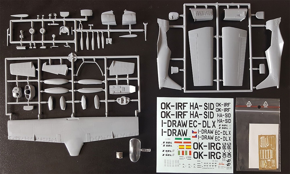 ズリン Z-50L アクロバット機 プラモデル (KPモデル 1/48 エアクラフト プラモデル No.KPM4811) 商品画像_1