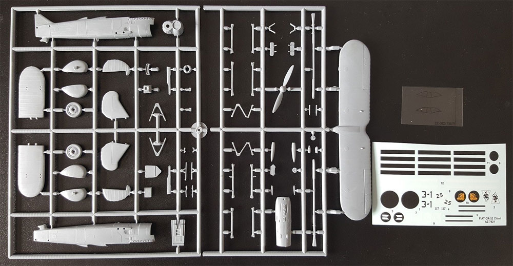 フィアット CR-32 スペイン内戦 プラモデル (AZ model 1/72 エアクラフト プラモデル No.AZ7621) 商品画像_1