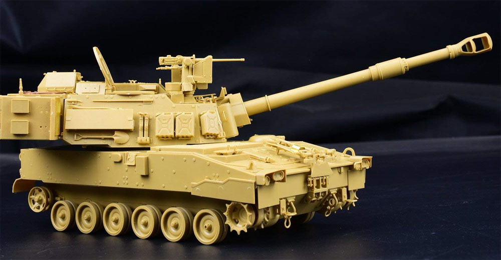 M109A7 自走榴弾砲 w/金属履帯 & フィギュア プラモデル (パンダホビー 1/35 CLASSICAL SCALE SERIES No.PH35028) 商品画像_4