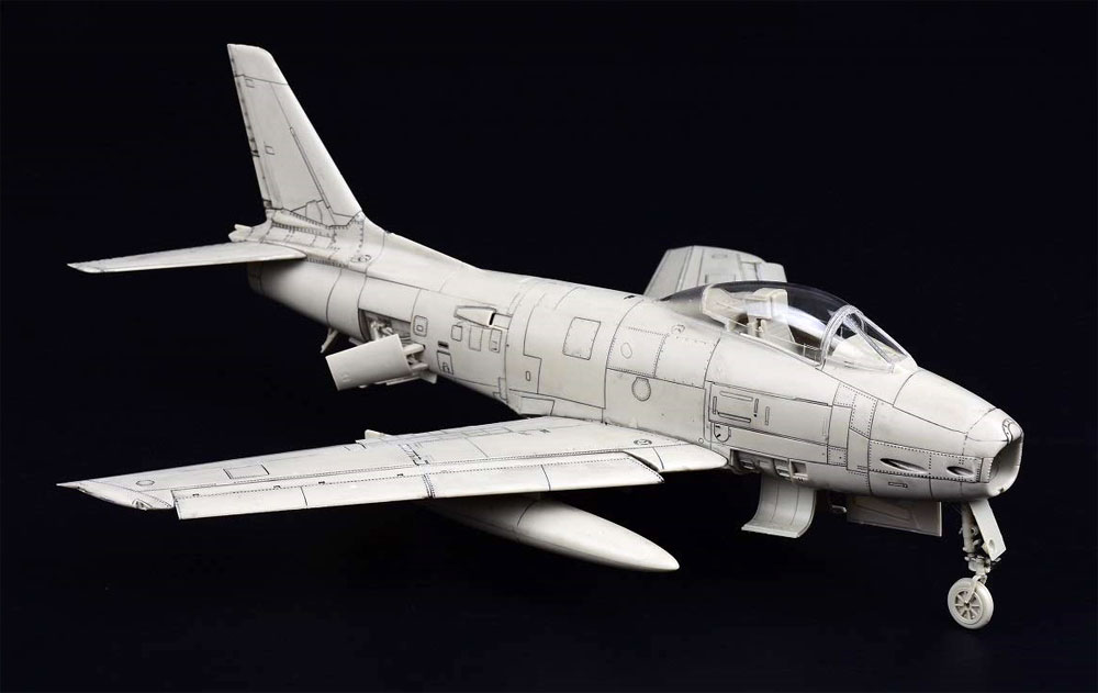 FJ-2 フューリー w/フィギュア プラモデル (キティホーク 1/48 ミリタリーエアクラフト プラモデル No.KH80155) 商品画像_2