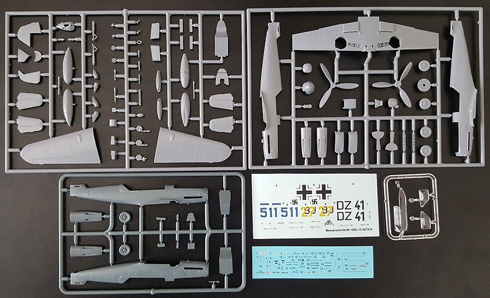 メッサーシュミット Bf109G-12 (G-4ベース型) プラモデル (AZ model 1/72 エアクラフト プラモデル No.AZ7616) 商品画像_1