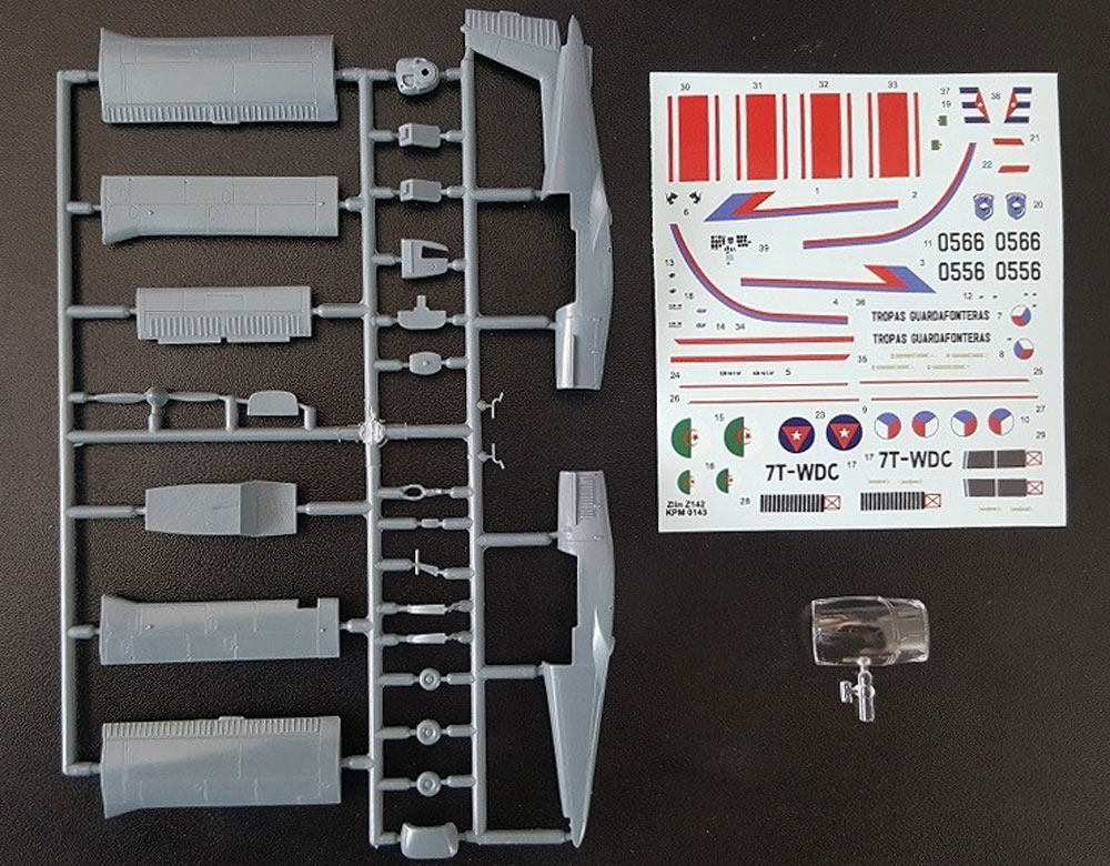 ズリン Z-142 軍用機 プラモデル (KPモデル 1/72 エアクラフト プラモデル No.KPM0143) 商品画像_1