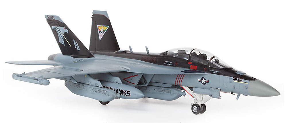 アメリカ海軍 EA-18G グラウラー VAQ-141 シャドーホークス プラモデル (アカデミー 1/72 Aircrafts No.12560) 商品画像_4