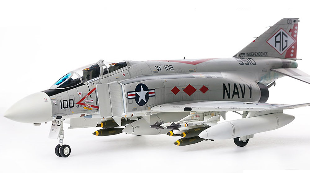 USN F-4J ファントム 2 VF-102 ダイヤモンドバックス プラモデル (アカデミー 1/48 Scale Aircrafts No.12323) 商品画像_4