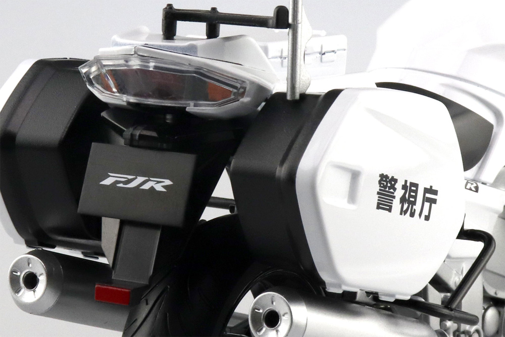 ヤマハ FJR1300P 白バイ (警視庁) 完成品 (アオシマ 1/12 完成品バイクシリーズ No.106785) 商品画像_4