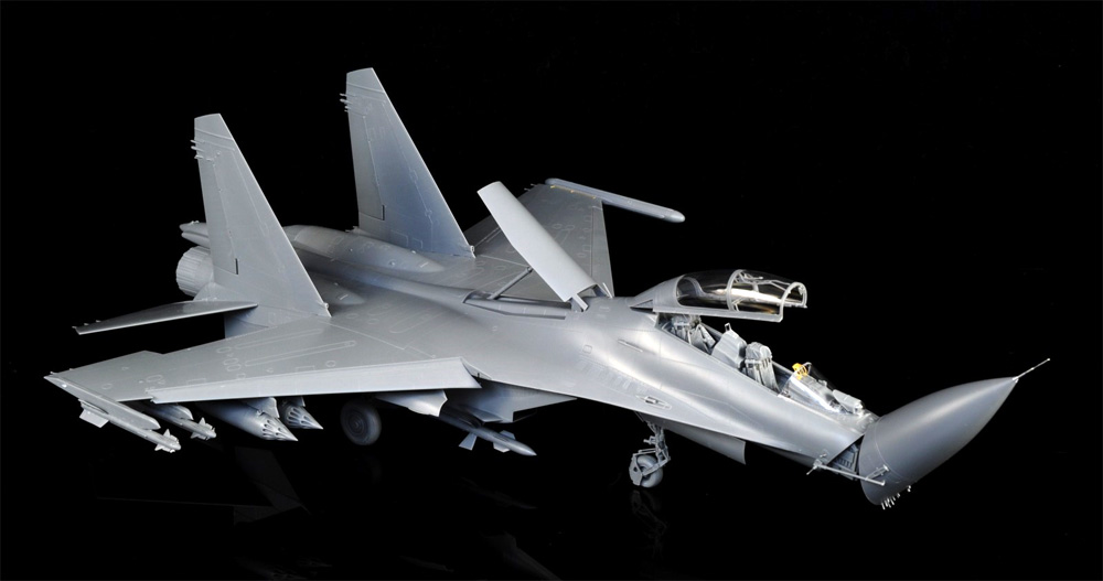 Su-27UB フランカー C プラモデル (グレートウォールホビー 1/48 ミリタリーエアクラフト プラモデル No.L4827) 商品画像_3