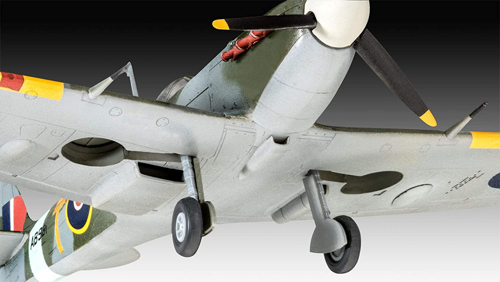 メッサーシュミット Bf109G-10 & スピットファイア Mk.5 コンバットセット プラモデル (レベル 1/72 Aircraft No.03710) 商品画像_3