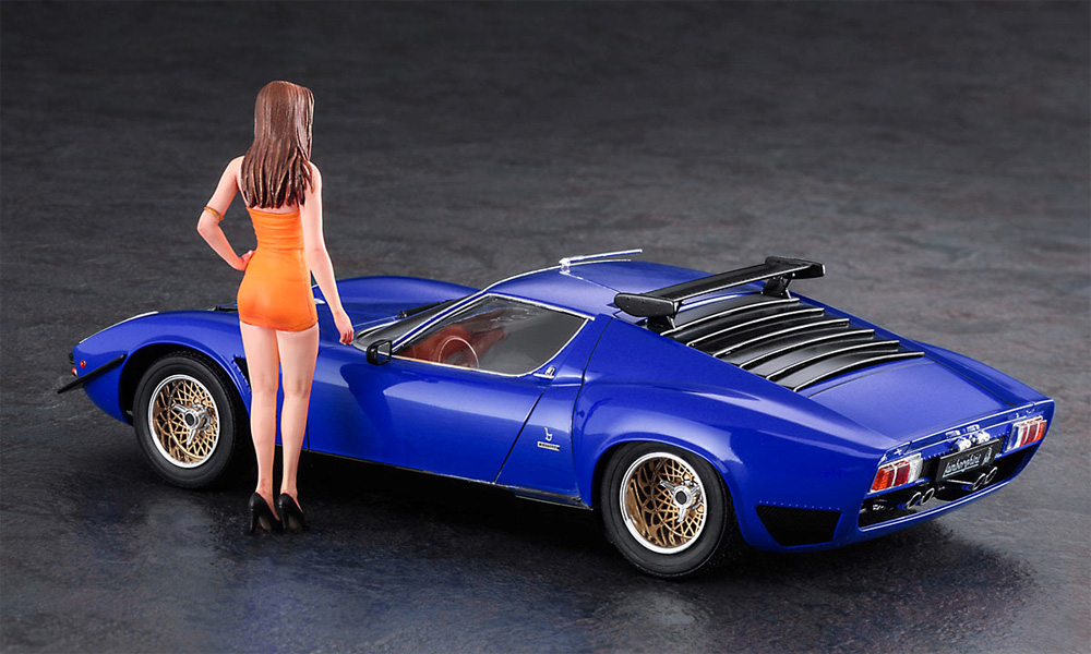 ランボルギーニ イオタ SVR w/イタリアンガールズ フォギュア プラモデル (ハセガワ 1/24 自動車 限定生産 No.20472) 商品画像_3