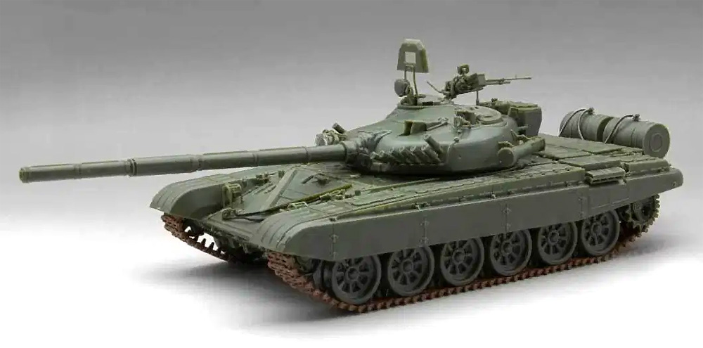 ロシア陸軍 戦車 T-72M フルインテリア プラモデル (アミュージングホビー 1/35 ミリタリー No.35A038) 商品画像_1