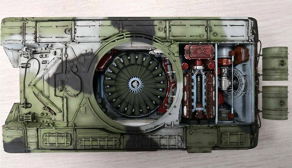 ロシア陸軍 戦車 T-72M フルインテリア プラモデル (アミュージングホビー 1/35 ミリタリー No.35A038) 商品画像_4