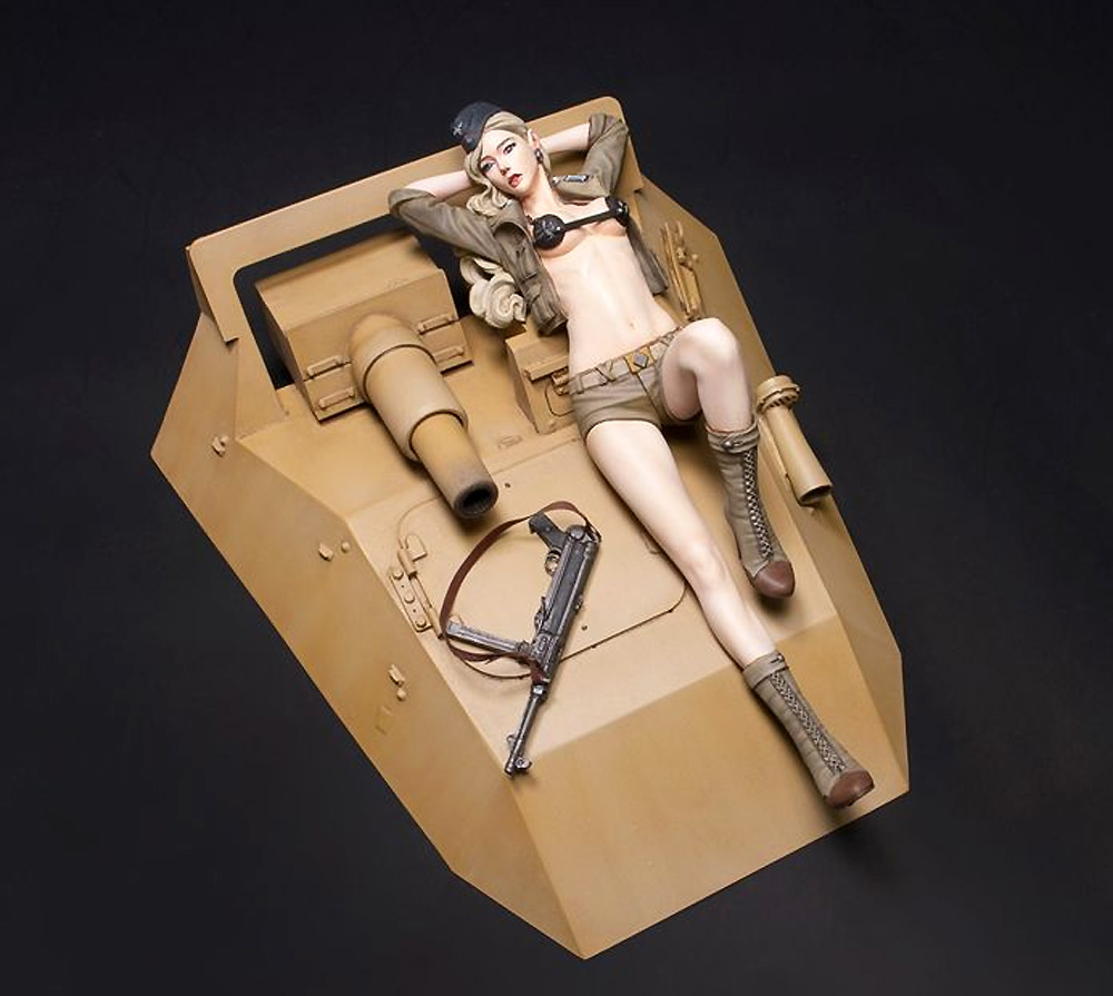 Sd.Kfz.233 バルキリー ヘレン・ロンメル レジン (ホビーファン VALKYRIE SERIES No.HF1205) 商品画像_2