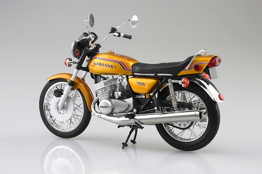 カワサキ 750SS マッハ IV (ヨーロッパ仕様) キャンディーゴールド 完成品 (アオシマ 1/12 完成品バイクシリーズ No.108192) 商品画像_2