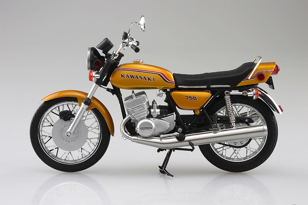 カワサキ 750SS マッハ IV (ヨーロッパ仕様) キャンディーゴールド 完成品 (アオシマ 1/12 完成品バイクシリーズ No.108192) 商品画像_3