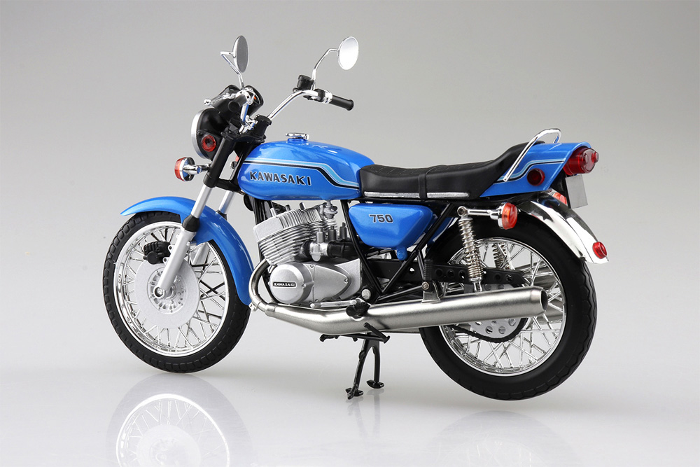 カワサキ 750SS マッハ IV (ヨーロッパ仕様) キャンディーブルー 完成品 (アオシマ 1/12 完成品バイクシリーズ No.108185) 商品画像_2