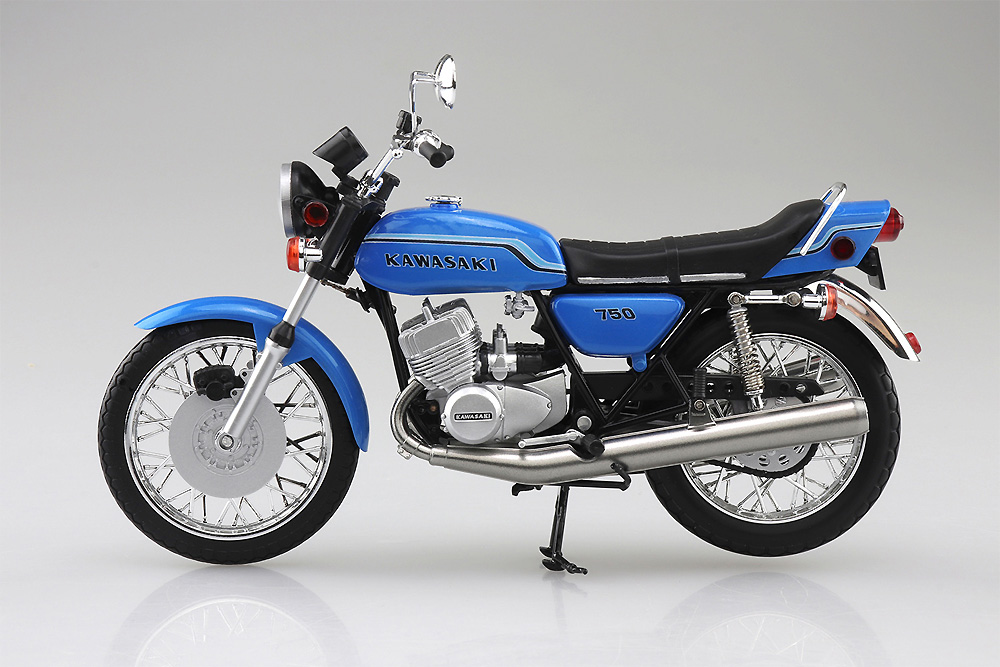 カワサキ 750SS マッハ IV (ヨーロッパ仕様) キャンディーブルー 完成品 (アオシマ 1/12 完成品バイクシリーズ No.108185) 商品画像_3