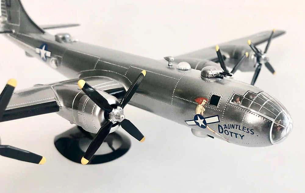 ボーイング B-29 スーパーフォートレス w/スイベルスタンド プラモデル (アトランティス プラスチックモデルキット No.H208) 商品画像_3