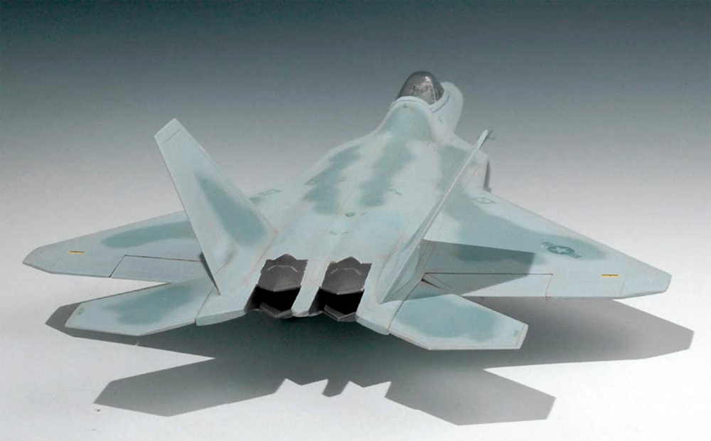 アメリカ空軍 F-22A ラプター プラモデル (童友社 1/72 飛行機 No.72-F22A) 商品画像_3