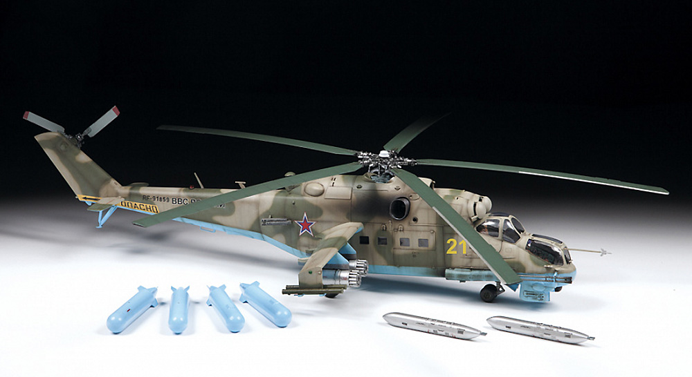 MIL Mi-24P ハインド ソビエト 攻撃ヘリコプター プラモデル (ズベズダ 1/48 ミリタリーエアクラフト プラモデル No.4812) 商品画像_1