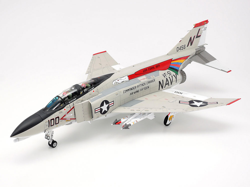 マクダネル・ダグラス F-4B ファントム 2 プラモデル (タミヤ 1/48 傑作機シリーズ No.121) 商品画像_1