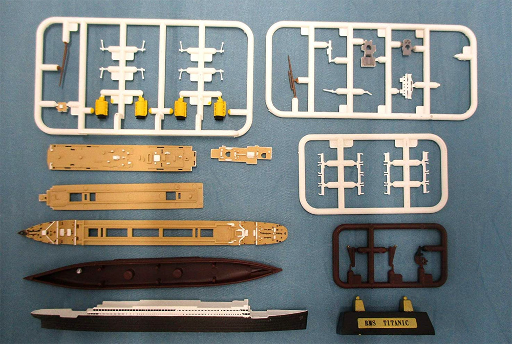 世界の艦船キット Vol 3 タイタニック号の復活 1box エフトイズ プラモデル