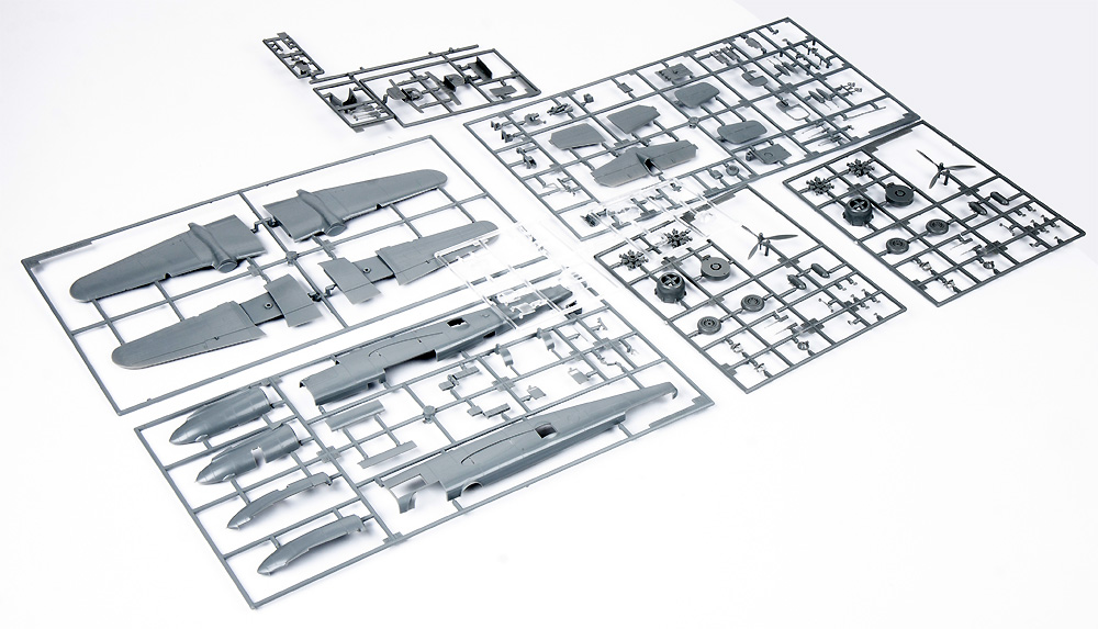 エンジェル・オブ・マーシー B-25J プラモデル (エデュアルド 1/72 リミテッド エディション No.2140) 商品画像_2