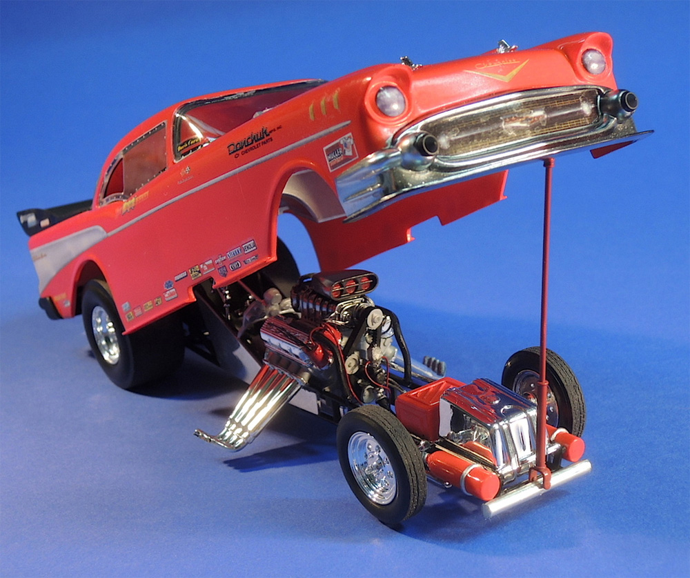 トム・マッキュエン 1957 シェビー ファニーカー プラモデル (アトランティス プラスチックモデルキット No.H7172) 商品画像_2