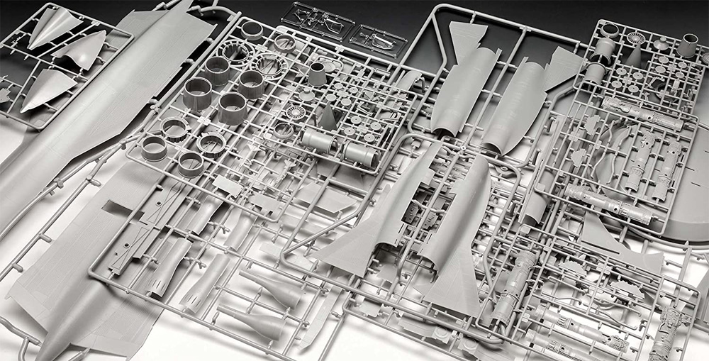 ロッキード SR-71A ブラックバード プラモデル (レベル 1/48 飛行機モデル No.04967) 商品画像_1